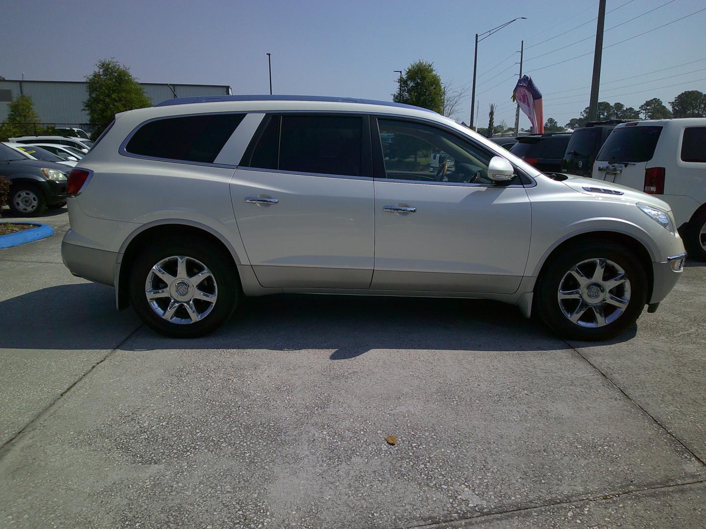 2010 WHITE BUICK ENCLAVE 2CXL (5GALVCED1AJ) , located at 390 Hansen Avenue, Orange Park, FL, 32065, (904) 276-7933, 30.130497, -81.787529 - Photo#2